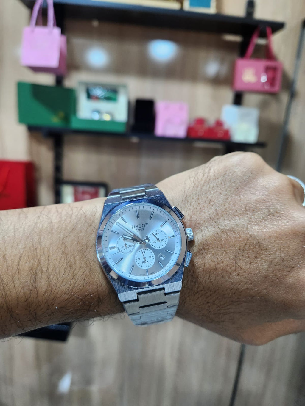 Montre tissot hommes avec boite simple